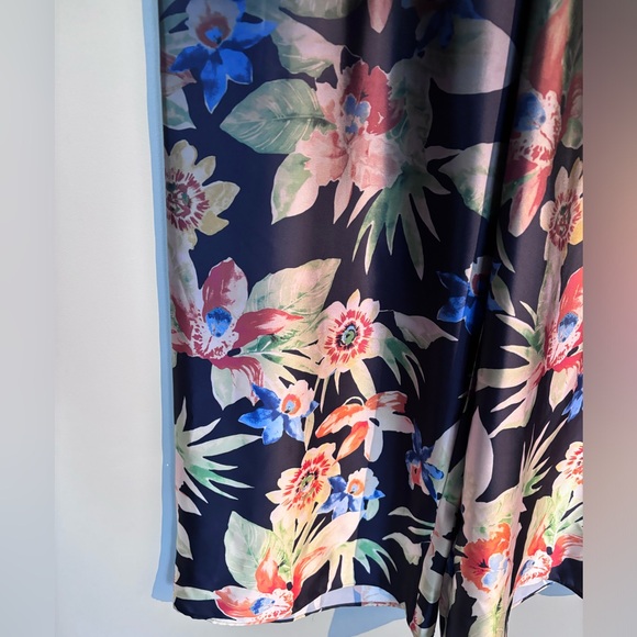 Ralph Lauren wide leg pants. - Picture 2 of 9